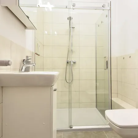 Shortstaypoland Srebrna Apartamento