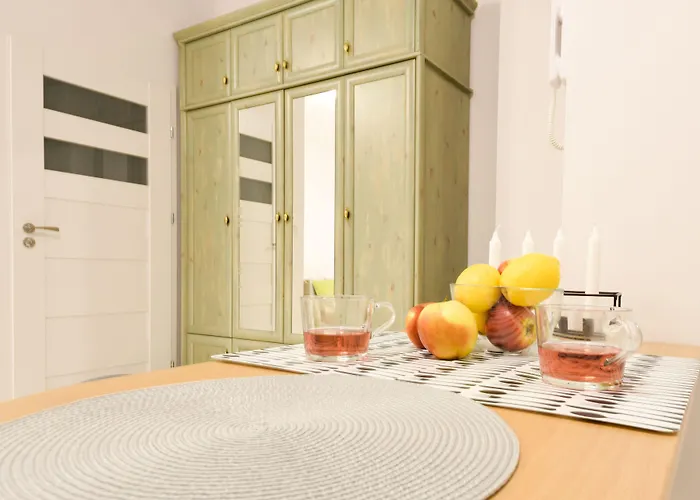 Shortstaypoland Srebrna * وارسو