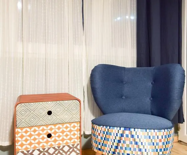 Shortstaypoland Srebrna شقة